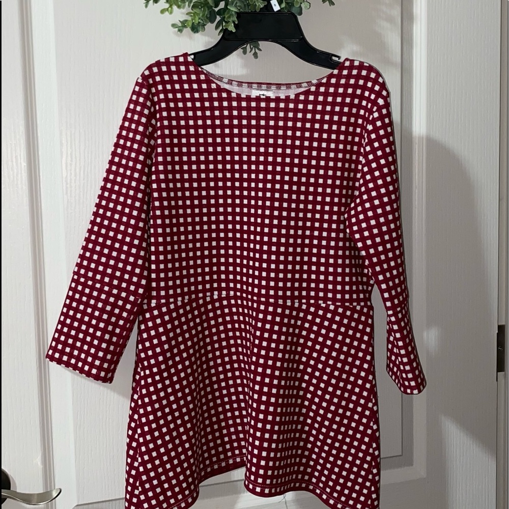 Super cute slimming shirt